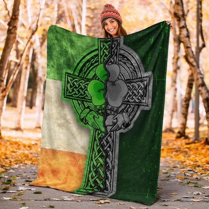 Ireland Celtic Premium Blanket - Irish Claddagh Cross