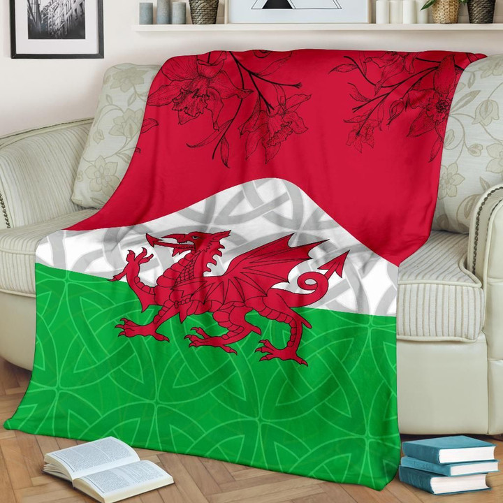 Wales Celtic Premium Blanket - Cymru combined Daffodil