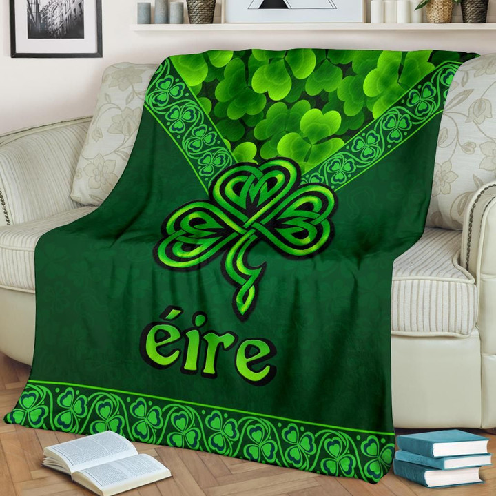 Ireland Celtic Premium Blanket - Irish Shamrock Triangle Style
