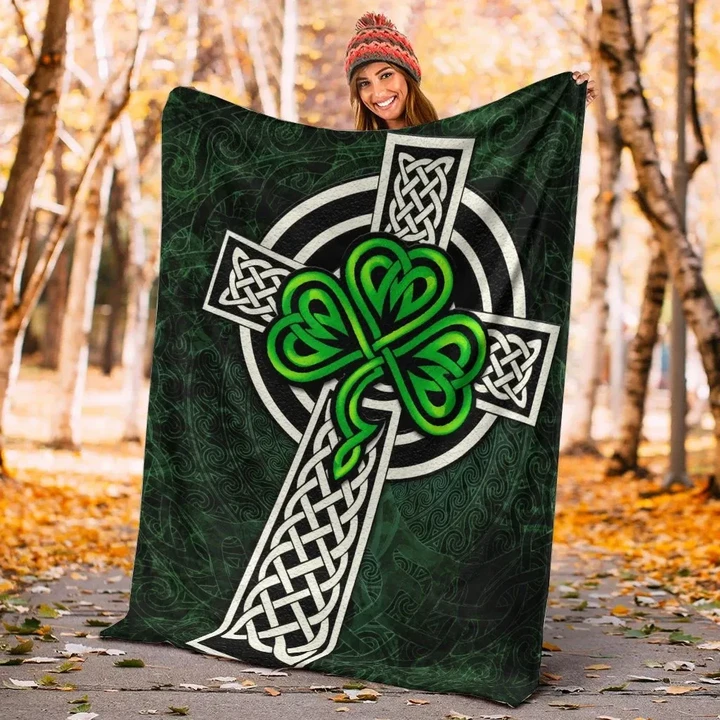 Ireland Celtic Premium Blanket - Celtic Cross & Shamrock Skew Style