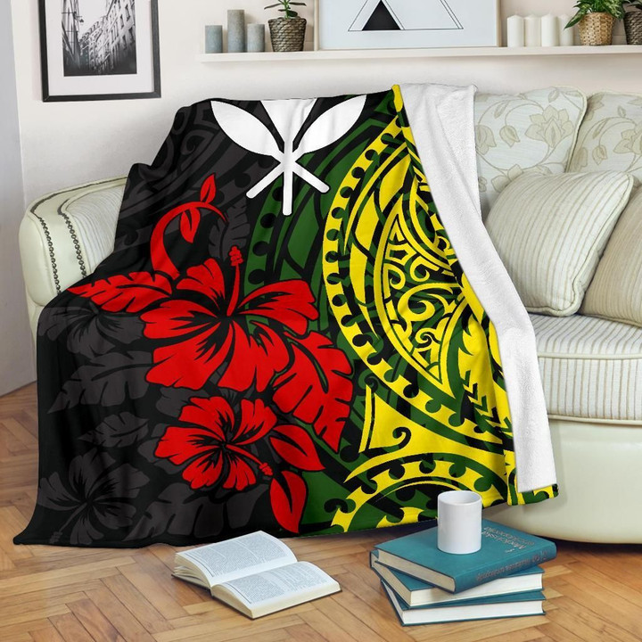 Hawaii Premium Blanket - Polynesian Patterns With Hibiscus Flowers