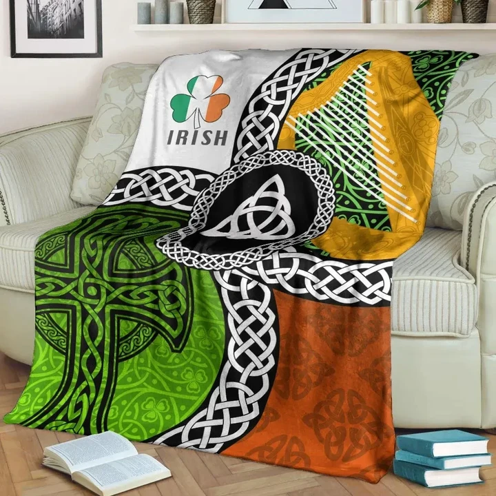 Ireland Legend Premium Blanket - Ireland With Circle Celtics Knot