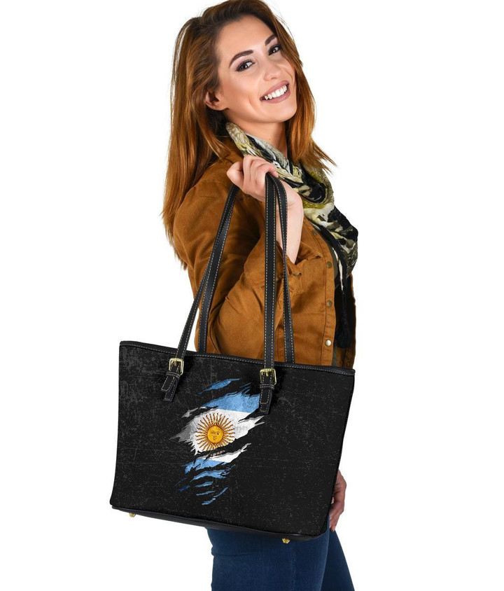 Argentina In Me Leather Tote , Special Grunge Style