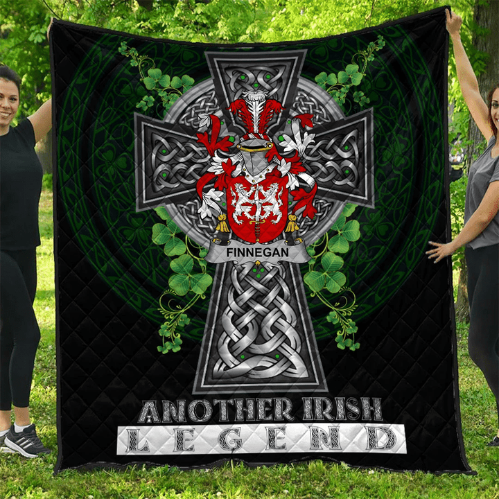 1sttheworld Premium Quilt - Finnegan or O'Finnegan Irish Family Crest Quilt - Irish Legend A7 | 1sttheworld.com