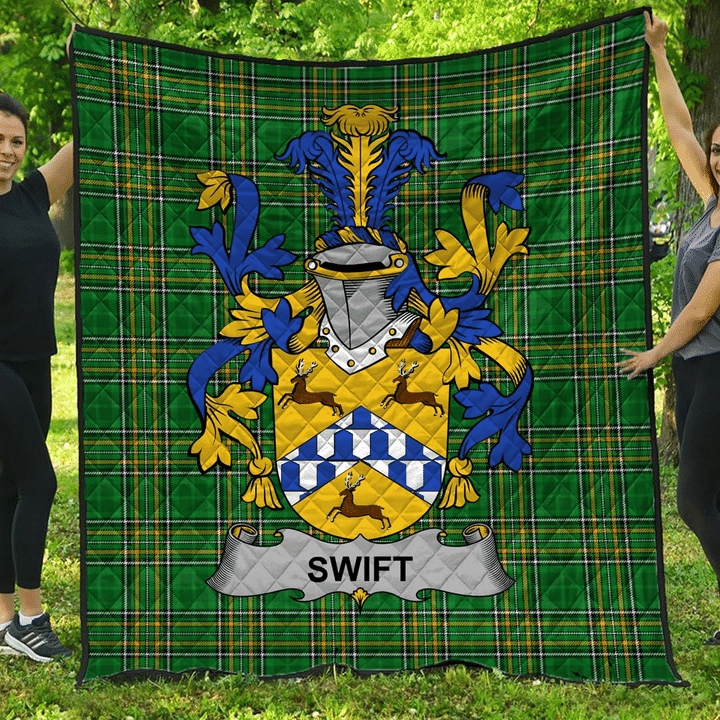 1sttheworld Premium Quilt - Swift Irish Family Crest Quilt - Irish National Tartan A7 | 1sttheworld.com