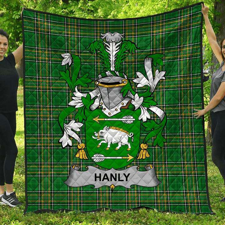 1sttheworld Premium Quilt - Hanly Or O'Hanley Irish Family Crest Quilt - Irish National Tartan A7 | 1sttheworld.com