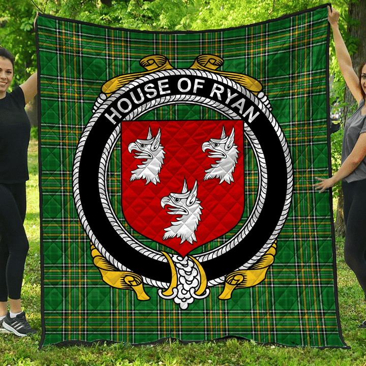1sttheworld Premium Quilt - House Of Ryan (O’Mulrian) Irish Family Crest Quilt - Irish National Tartan A7 | 1sttheworld.com