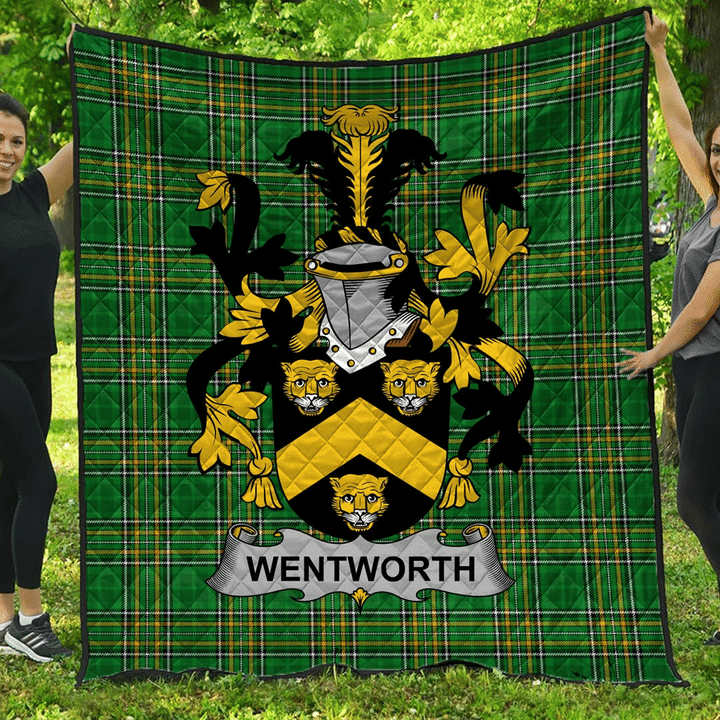 1sttheworld Premium Quilt - Wentworth Irish Family Crest Quilt - Irish National Tartan A7 | 1sttheworld.com