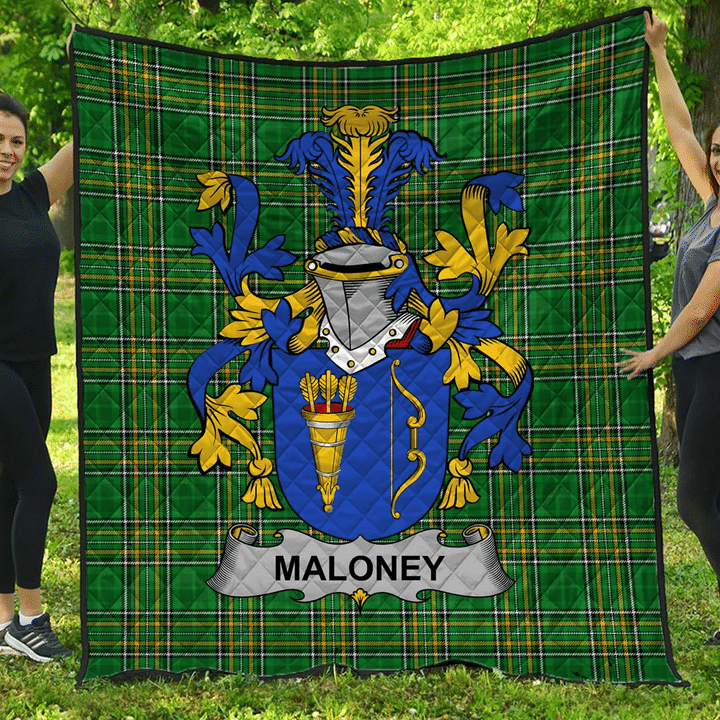1sttheworld Premium Quilt - Maloney Or O'Molony Irish Family Crest Quilt - Irish National Tartan A7 | 1sttheworld.com