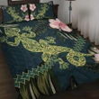 Polynesian Hibiscus Moʻo-ʻala Quilt Bed Set