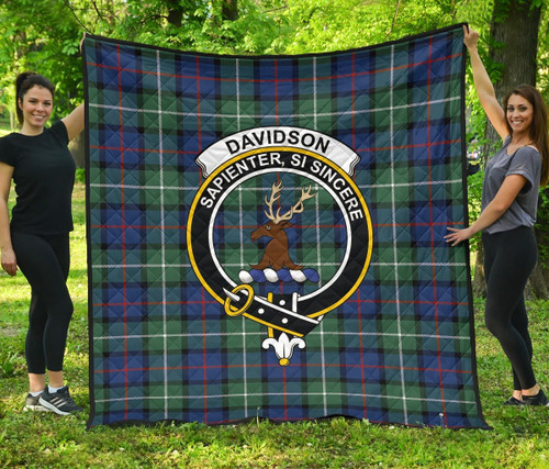 Davidson of Tulloch  Tartan Clan Badge Quilt TH8