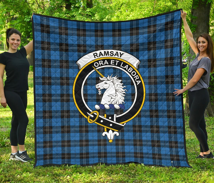Roberton Tartan Clan Badge Premium Quilt | Scottishclans.co