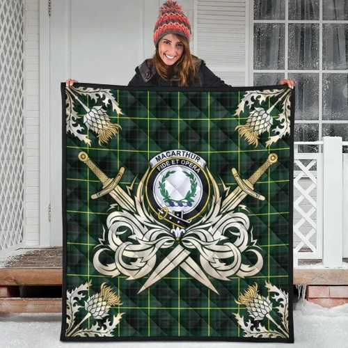MacArthur Modern Clan Crest Tartan Scotland Thistle Symbol Gold Royal Premium Quilt K32