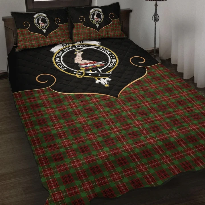 Ainslie Clan Cherish the Badge Quilt Bed Set K23
