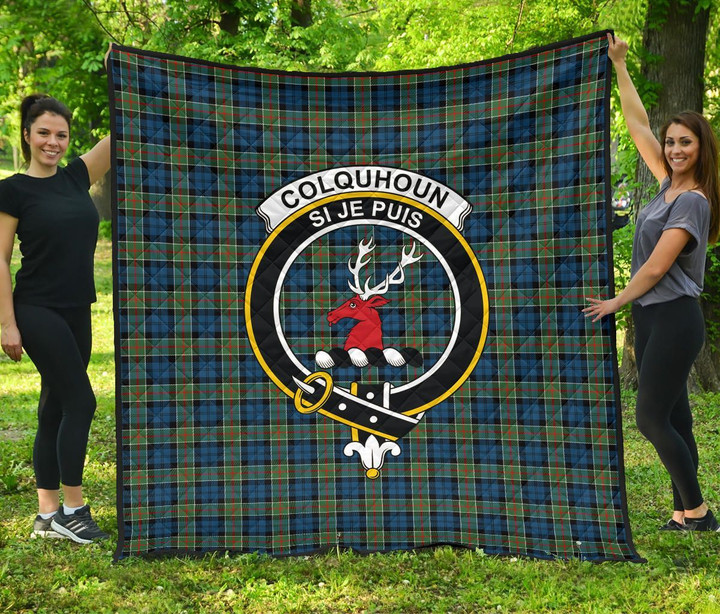 Colquhoun Ancient Tartan Clan Badge Quilt TH8