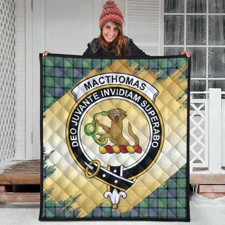 MacThomas Ancient Clan Crest Tartan Scotland Gold Royal Premium Quilt