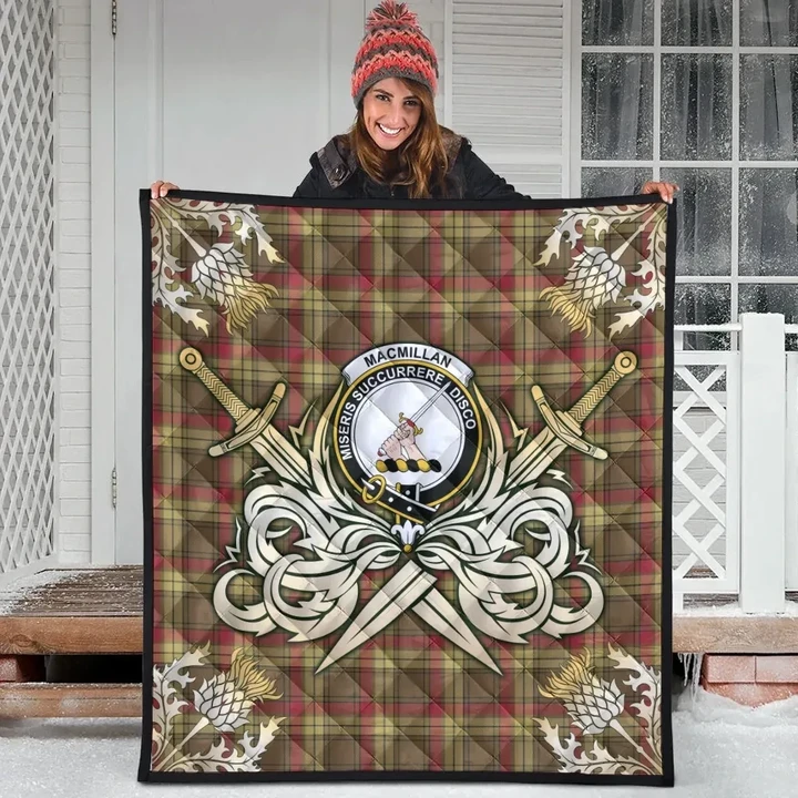 MacMillan Old Weathered Clan Crest Tartan Scotland Thistle Symbol Gold Royal Premium Quilt