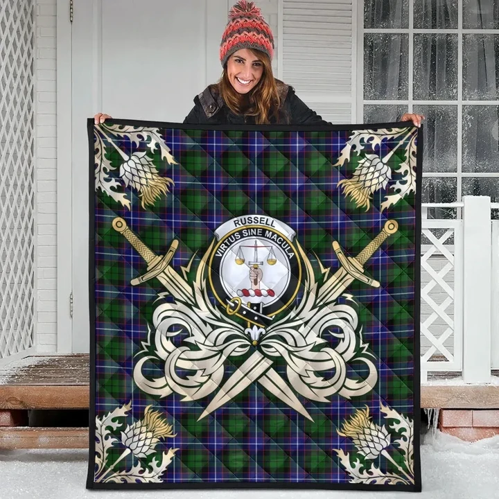 Russell Modern Clan Crest Tartan Scotland Thistle Symbol Gold Royal Premium Quilt
