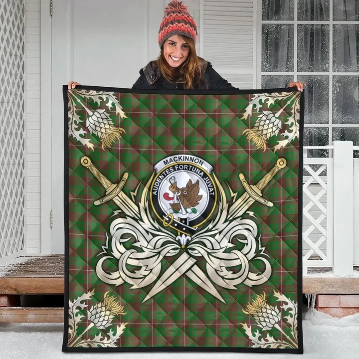 MacKinnon Hunting Modern Clan Crest Tartan Scotland Thistle Symbol Gold Royal Premium Quilt