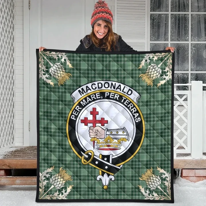 MacDonald Lord of the Isles Hunting Clan Crest Tartan Scotland Thistle Gold Pattern Premium Quilt
