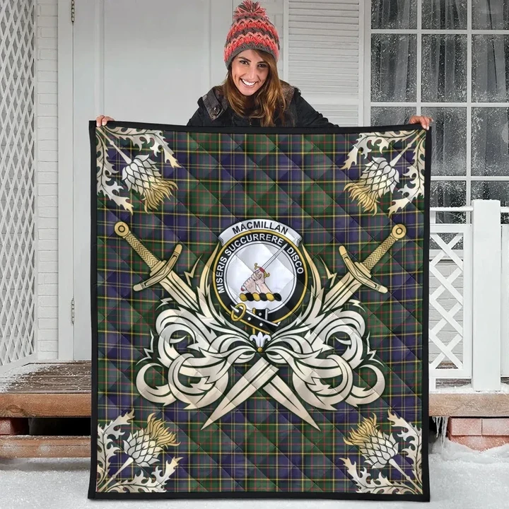 MacMillan Hunting Modern Clan Crest Tartan Scotland Thistle Symbol Gold Royal Premium Quilt