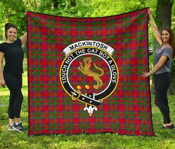 MacKintosh Modern Tartan Clan Badge Premium Quilt | Scottishclans.co