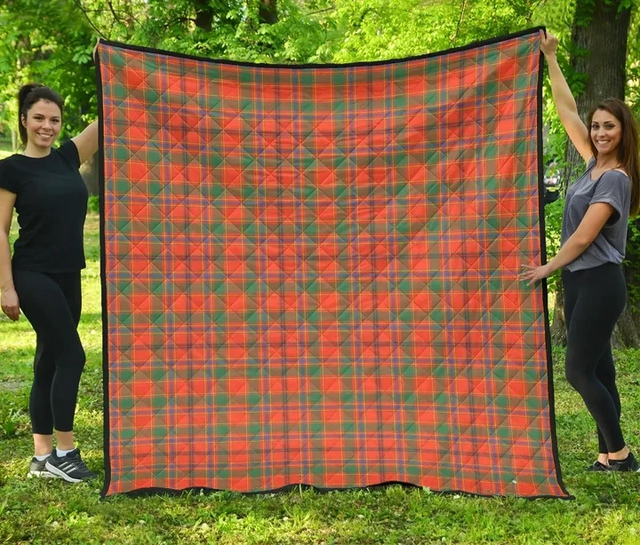 Munro Ancient Tartan Premium Quilt | Scottishclans.co