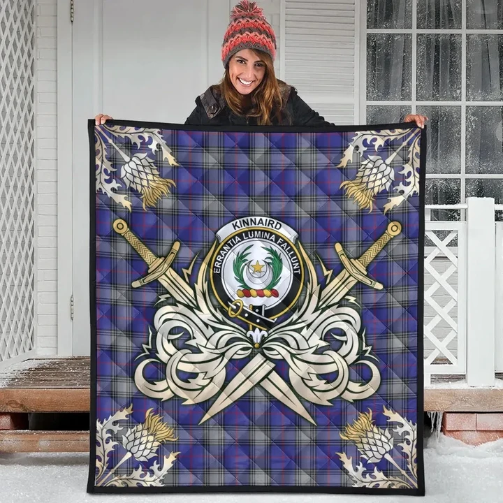 Kinnaird Clan Crest Tartan Scotland Thistle Symbol Gold Royal Premium Quilt