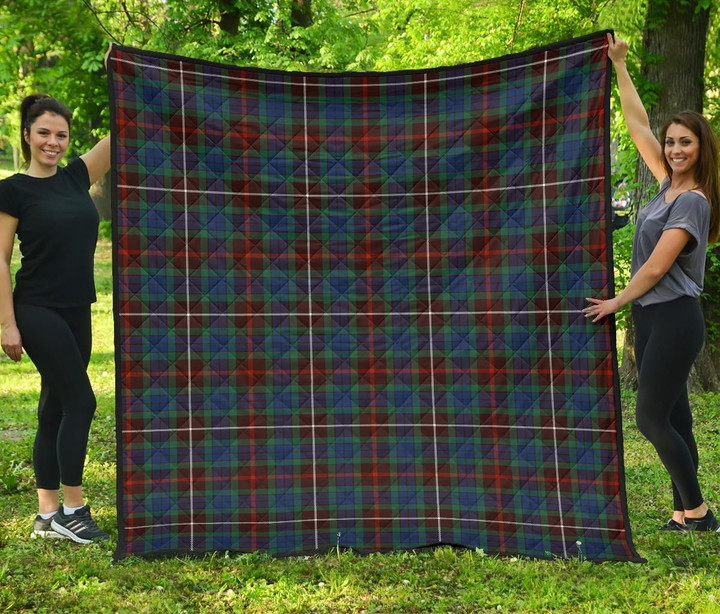 Fraser Hunting Ancient Tartan Premium Quilt | Scottishclans.co
