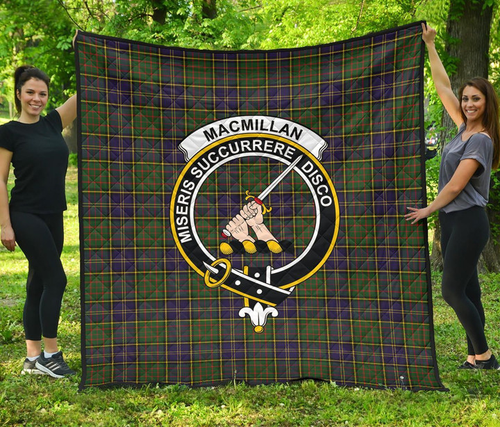 MacMillan Hunting Modern Tartan Clan Badge Premium Quilt | Scottishclans.co