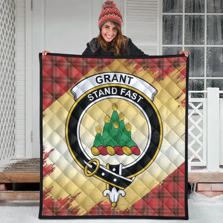 Grant Weathered Clan Crest Tartan Scotland Gold Royal Premium Quilt