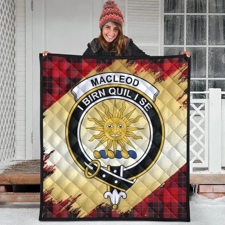 MacLeod of Raasay Clan Crest Tartan Scotland Gold Royal Premium Quilt