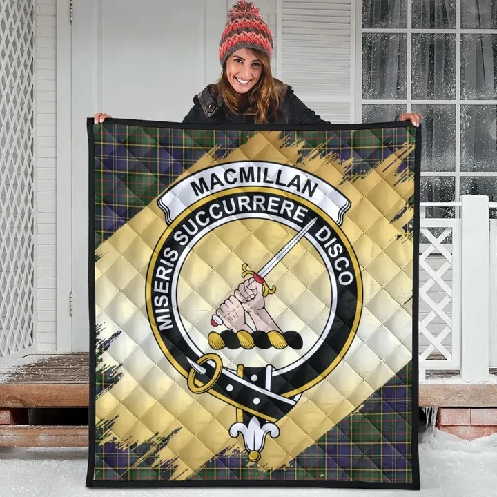 MacMillan Hunting Modern Clan Crest Tartan Scotland Gold Royal Premium Quilt