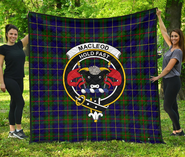 MacLeod of Harris Modern Tartan Clan Badge Premium Quilt | Scottishclans.co