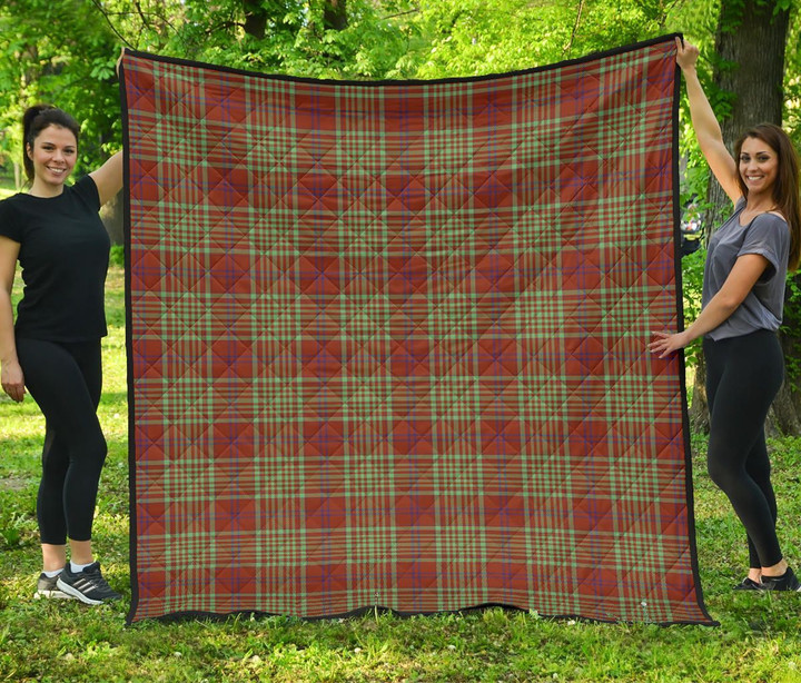 MacGillivray Hunting Ancient Tartan Premium Quilt | Scottishclans.co