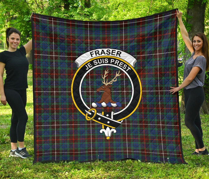 Fraser Hunting Ancient Tartan Clan Badge Premium Quilt | Scottishclans.co