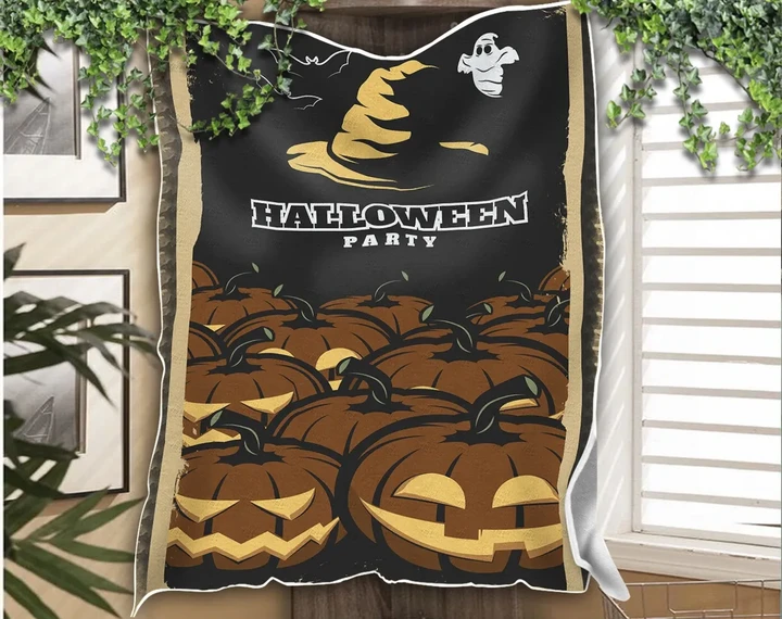 Halloween Party Fleece Blanket #Halloween