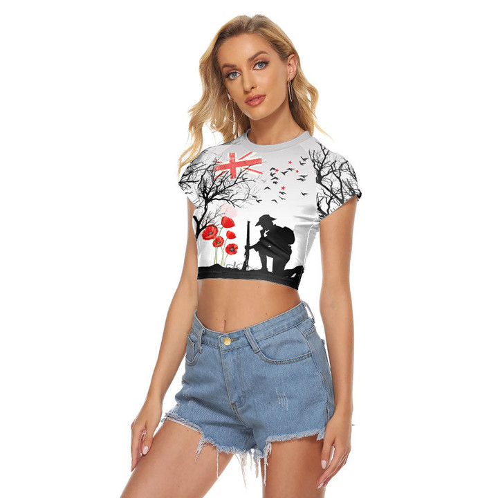 1sttheworld Clothing - New Zealand Anzac Lest We Forget Remebrance Day White Women's Raglan Cropped T-shirt A31