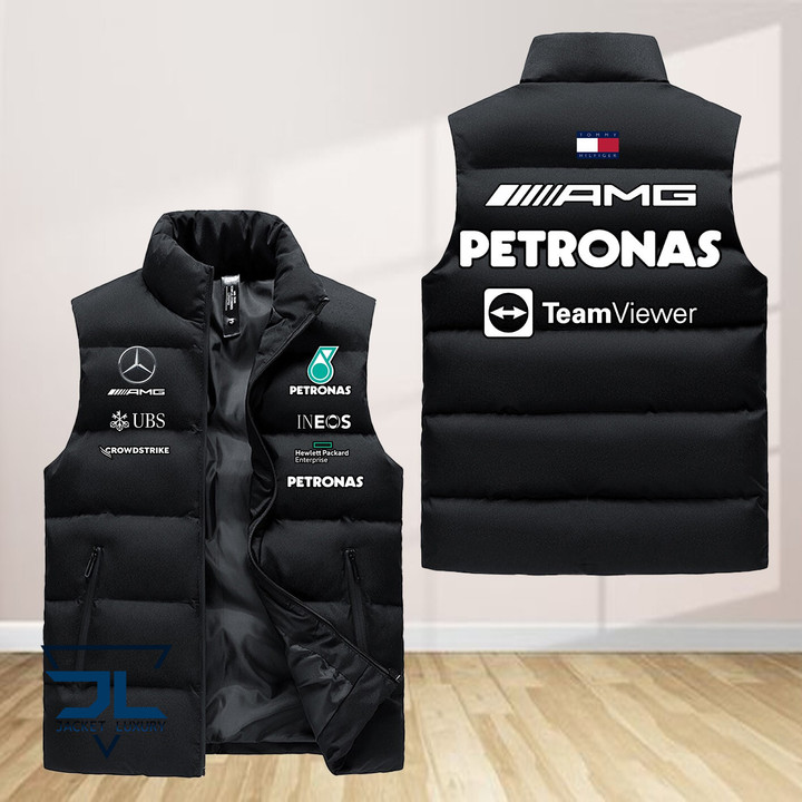 Mercedes-AMG PETRONAS F1 Team PUVET352