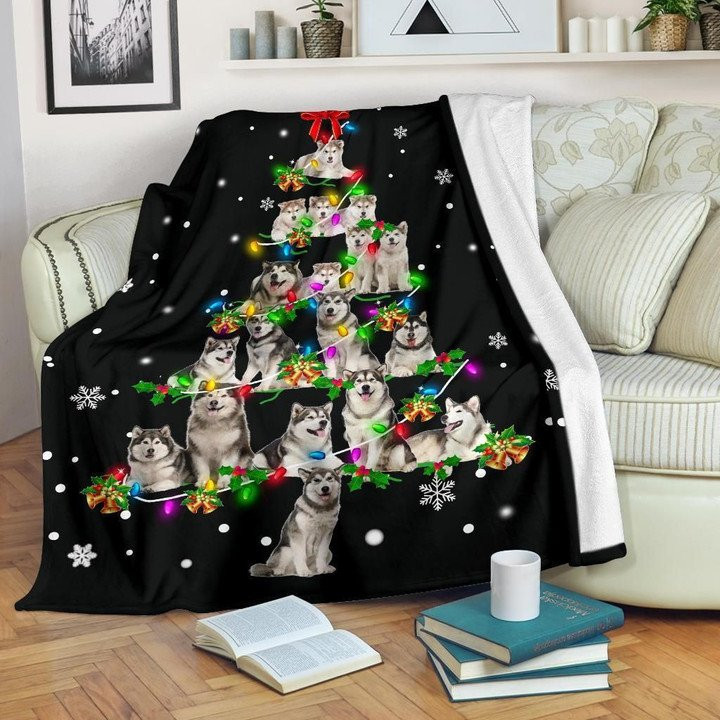 Alaskan Christmas Tree Christmas Decoration Design Fleece Sherpa Throw Blanket