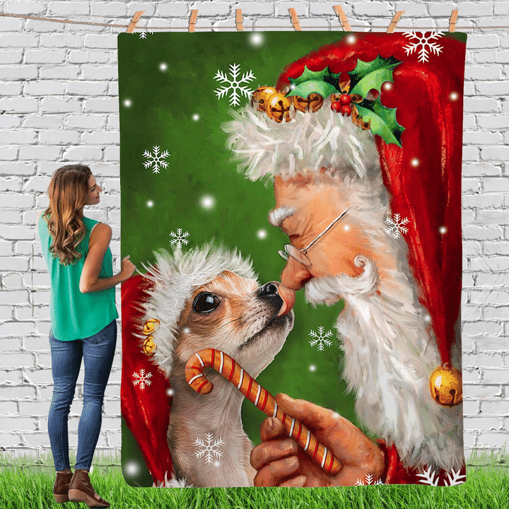 Tiny Chihuahua Smile With Santa Claus Fleece Sherpa Throw Blanket