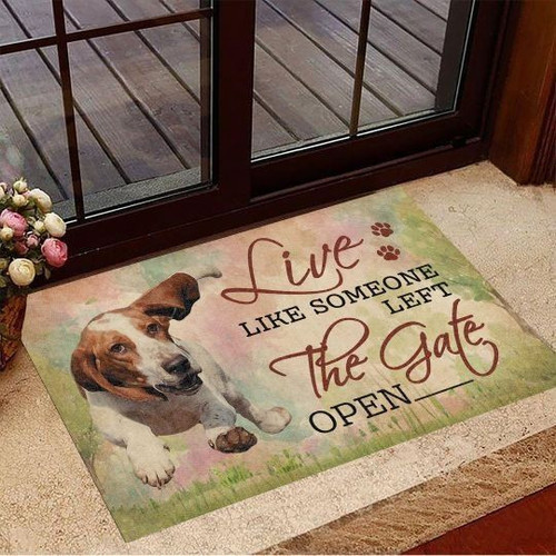 Basset Hound Live Like Someone Left The Gate Open Doormat Gift Christmas Home Decor