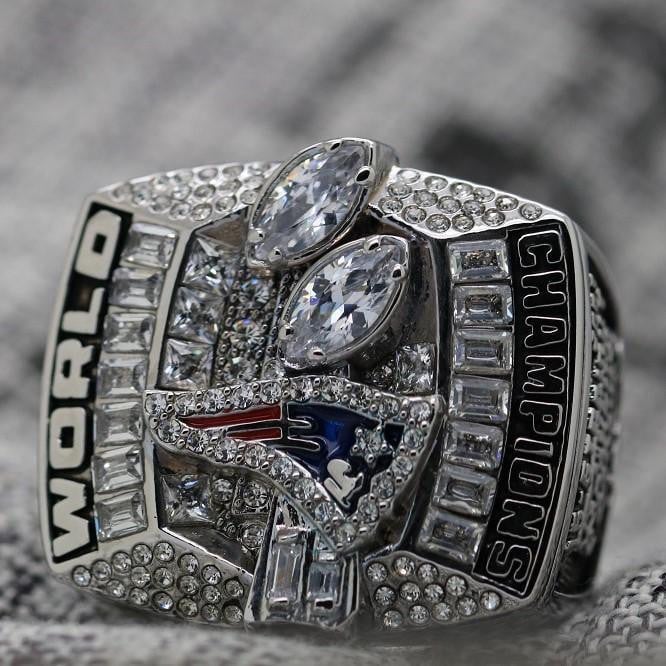 2004 (2003) New England Patriots Premium Replica Championship Ring