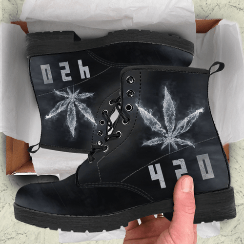 420 Black Boots by SUN HAC160406