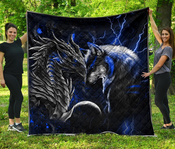  Blue dragon & wolf quilt S