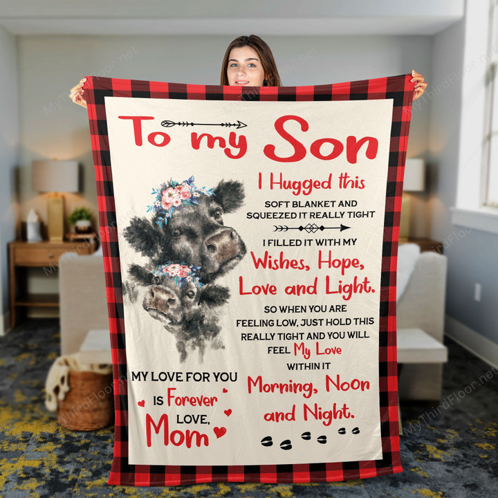 Mom To Son Black Angus Cattle Lovers Premium Blankets