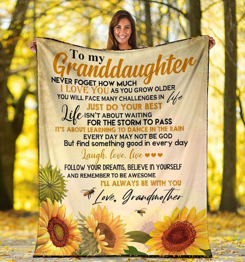 Sunflower Bee To My Granddaughter Never Forget How Much I Love You As You Grow Older Fleece Blanket - Spreadstores