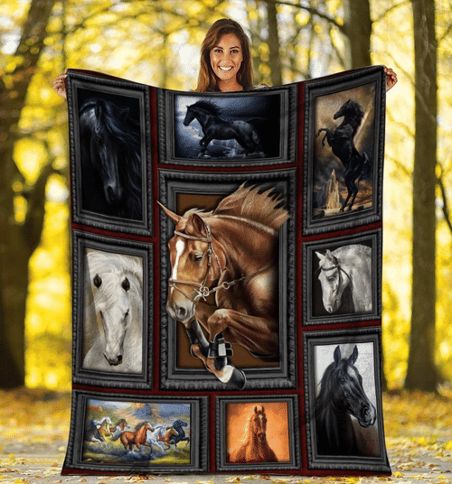 The Horse Blanket, 3D Horses Horse Lover Gifts Horseback Riding Equestrian Plush Fleece Blanket - Spreadstores