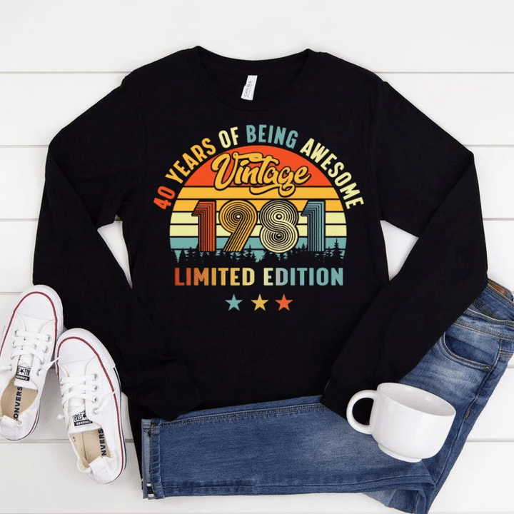 40th Years Of Being Awesome, Vintage 1981 Birthday Gifts Idea, Gift For Her For Him Unisex Long Sleeve - spreadstores