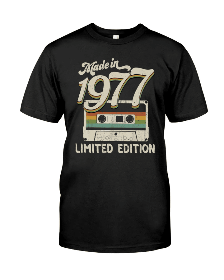 Vintage 1977 Shirt, 1977 Birthday Shirt, Birthday Gift Idea, Made In 1977 Limited Edition Unisex T-Shirt KM0405 - Spreadstores